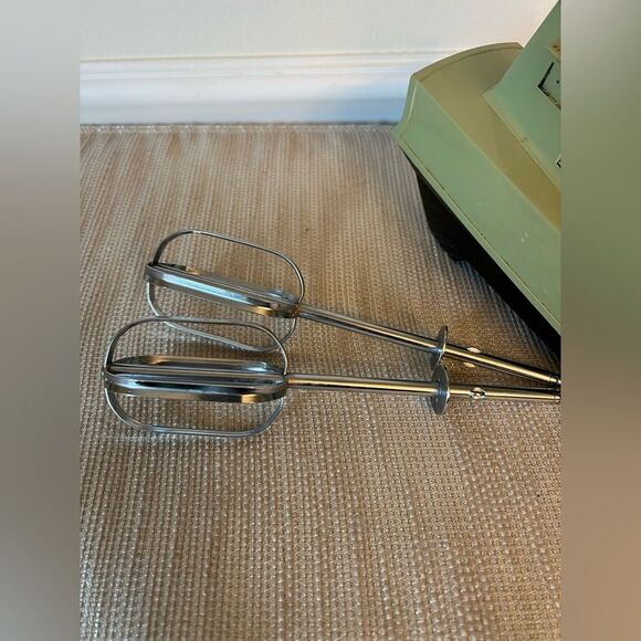 Vintage Sunbeam Mixmaster 5 Speed Electric Hand Mixer Model H-AL AVACADO GREEN - Picture 3 of 13